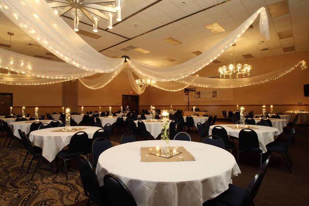 Barkers Island Inn Resort & Conference Center Съпириър Екстериор снимка